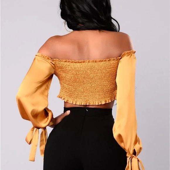 Fashion Nova Gold Long Sleeve Crop Top - Picture 2 of 6